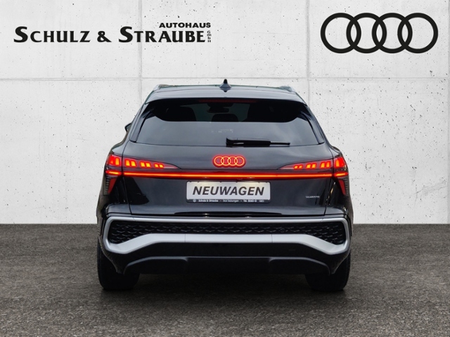 Q3 SUV TFSI quattro 195 kW S tronic NAVI LEDER