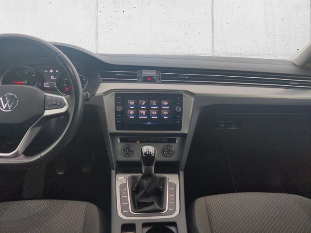 Passat Variant 2.0 TDI  LED NAVI Light Assist La