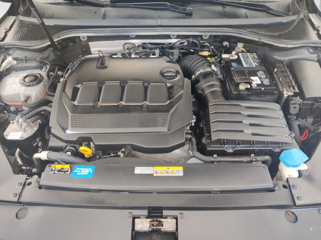 Passat Variant 2.0 TDI  LED NAVI Light Assist La