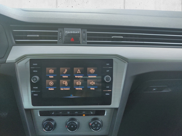 Passat Variant 2.0 TDI  Light Assist Discover Me