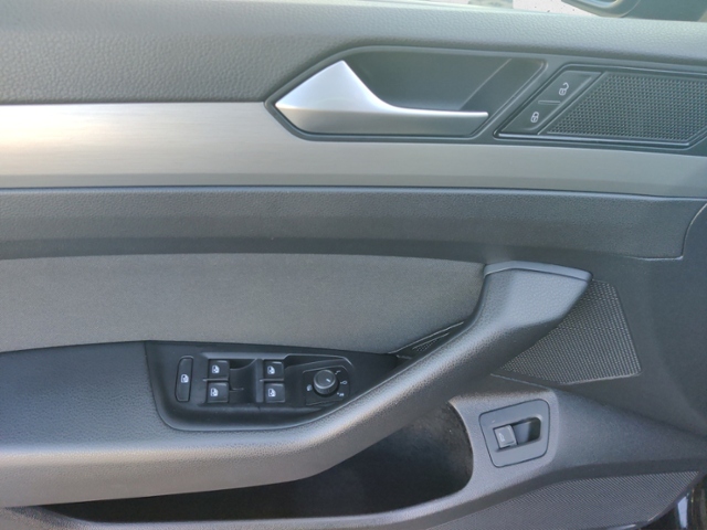 Passat Variant 2.0 TDI  Light Assist Discover Me