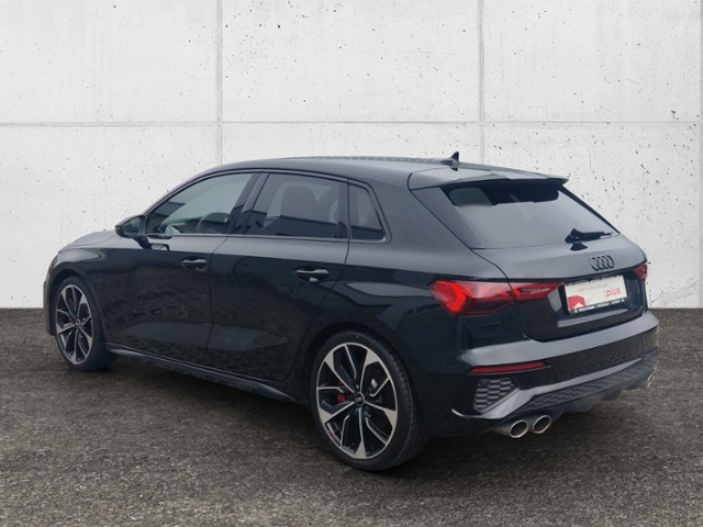 S3 quattro 2.0 TFSI Sportback 2.0 TFSI quattro