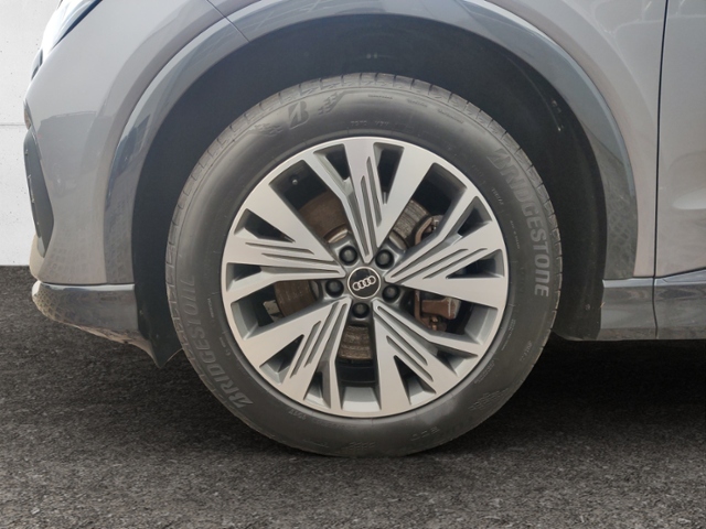 Q4 e-tron 40 basis KLIMA LED NAVI ALU