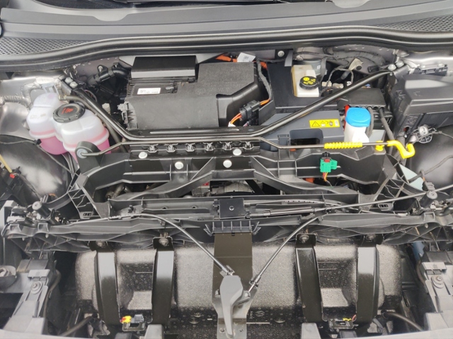 Q4 e-tron 40 basis KLIMA LED NAVI ALU