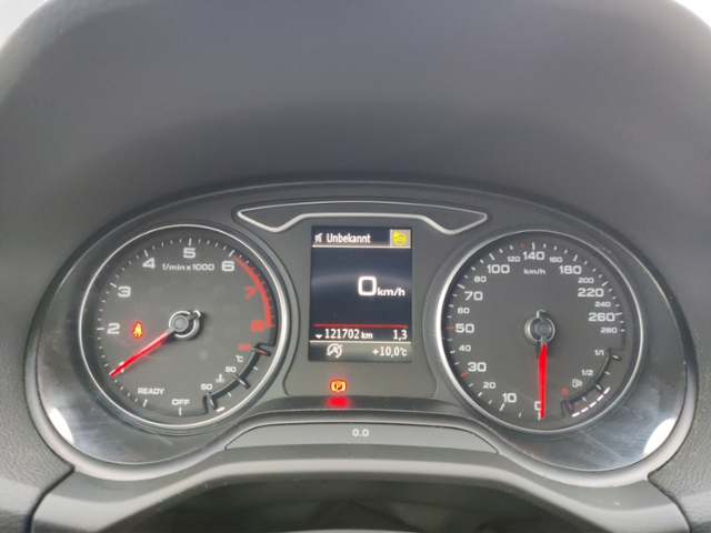 Q2 35 TFSI advanced LED