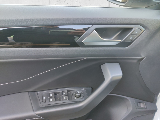 T-Roc 2.0 TSI R-Line 4Motion Rear View LED-Plus 