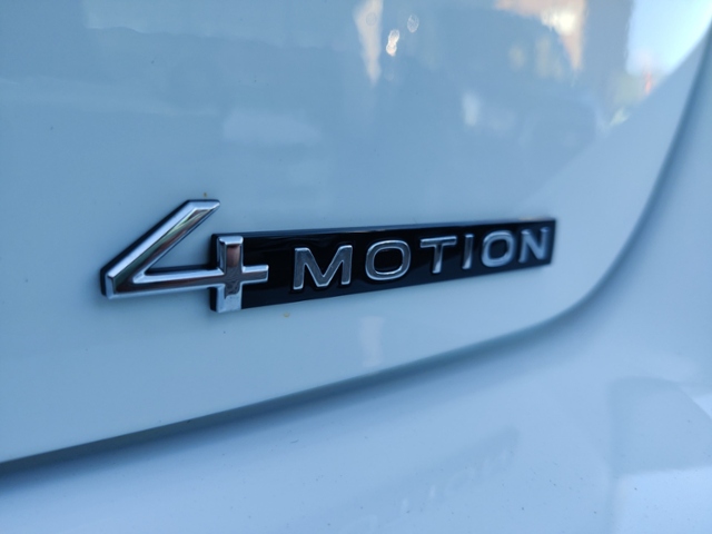 T-Roc 2.0 TSI R-Line 4Motion Rear View LED-Plus 