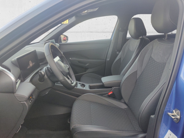 T-Roc R-Line 1.5 l eTSI OPF 110 kW (150 PS) 7-Ga