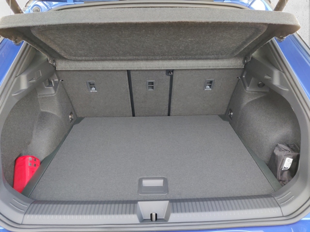 T-Roc R-Line 1.5 l eTSI OPF 110 kW (150 PS) 7-Ga