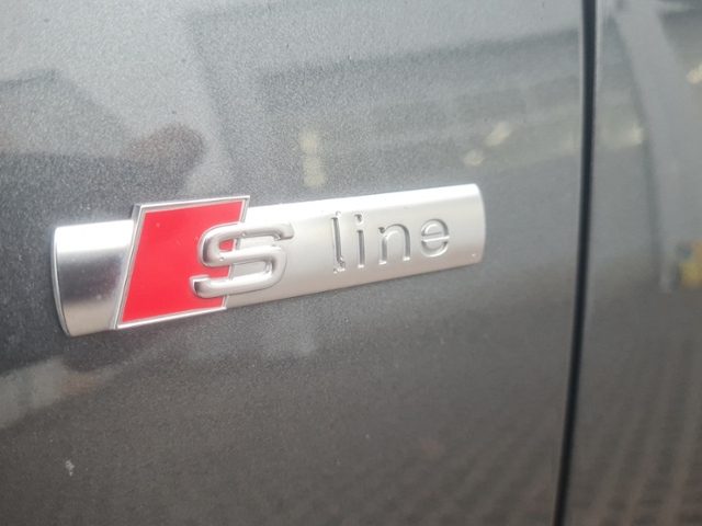 Q3 40 2.0 TFSI quattro S line (EURO 6d) S KLIMA 