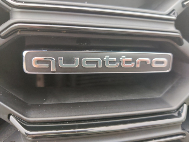 Q5 40 2.0 TDI quattro S line (EURO 6d) 40 TDI qu