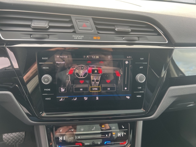 Touran Highline 1,5 TSI 110 kW DSG KLIMA LED