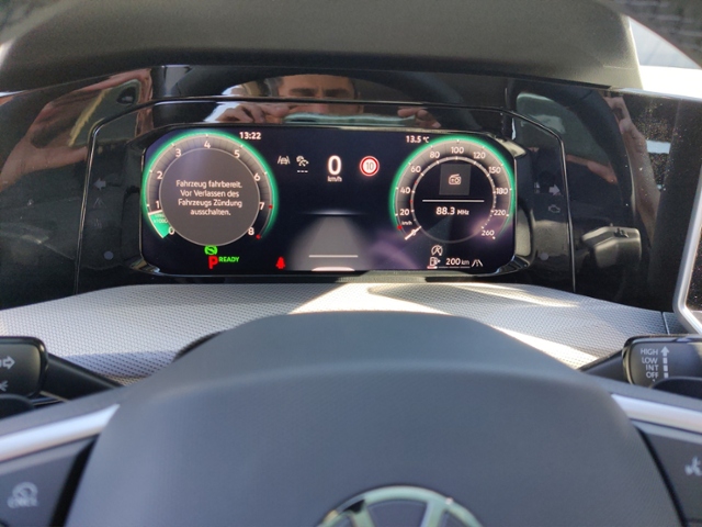 Golf Style 1,5 eTSI 110 kW DSG KLIMA NAVI Panora