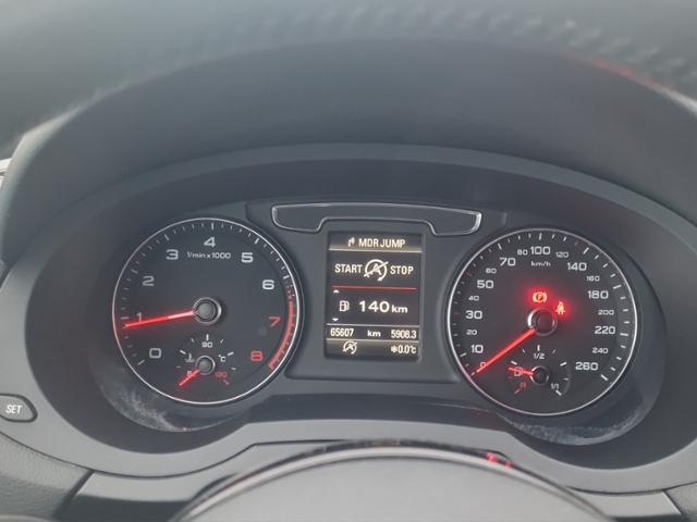 Q3 1.4 TFSI sport ultra KLIMA LED NAVI ALU