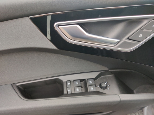 Q4 40 e-tron basis KLIMA LED