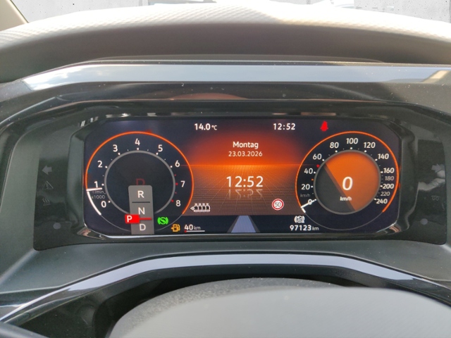 Multivan 2.0 TSI Style lang ACC Side Assis Rear 