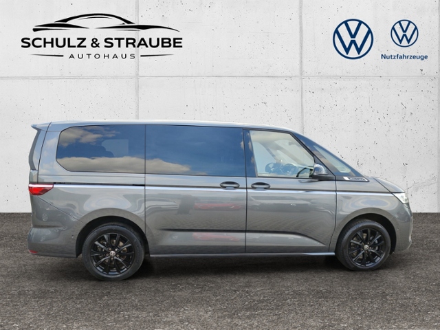 Multivan 2.0 TSI Style lang ACC Side Assis Rear 