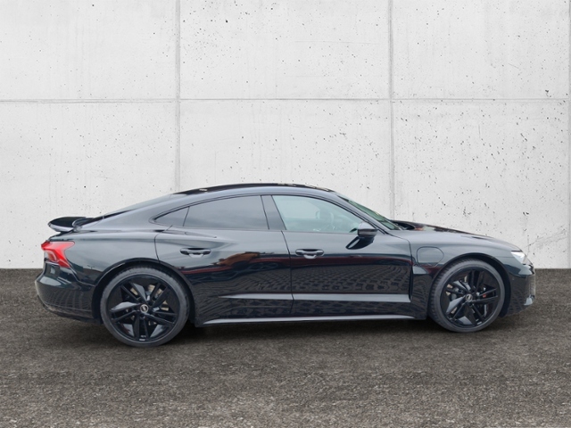 e-tron GT quattro MATRIX PANO