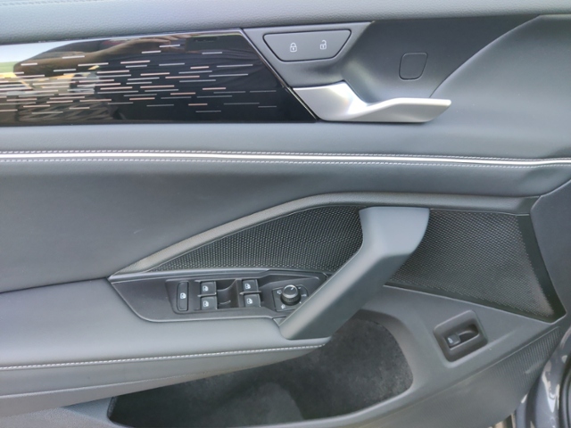 Tiguan 2.0 TDI Elegance 110 kW KLIMA LED NAVI AL