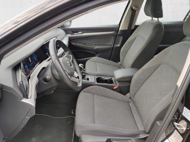 Golf VIII 2.0 TDI Life  Lane Assisv PDC LED App-