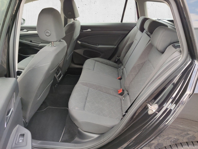 Golf VIII 2.0 TDI Life  Lane Assisv PDC LED App-