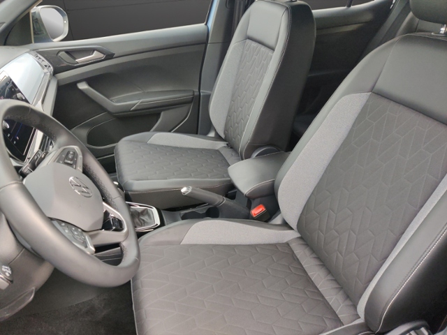 T-Cross 1.0 TSI Goal Rear View, Travel Assist LE