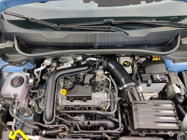 T-Cross 1.0 TSI Goal Rear View, Travel Assist LE