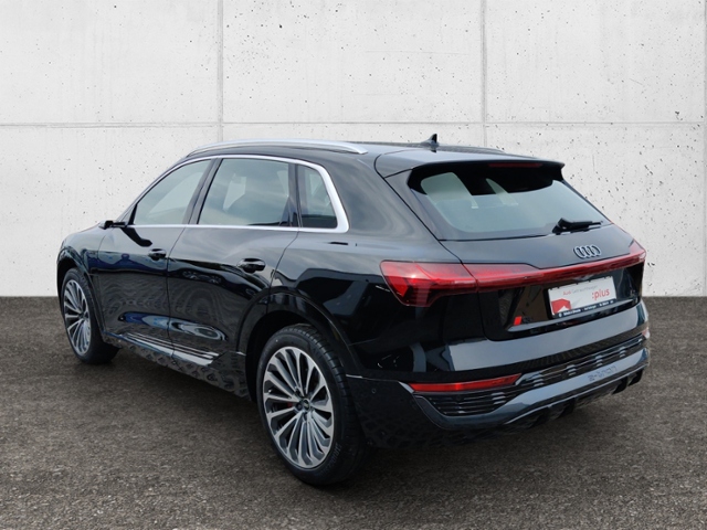 Q8 e-tron 55 quattro S line KLIMA LED NAVI ALU