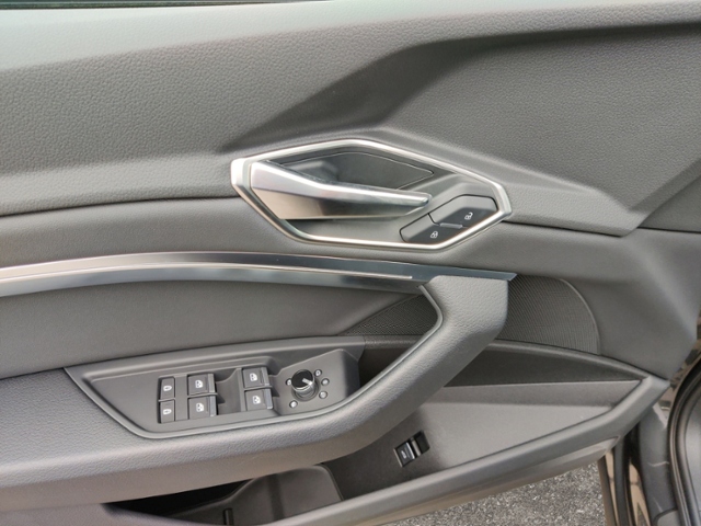 Q8 e-tron 55 quattro advanced KLIMA LED NAVI ALU