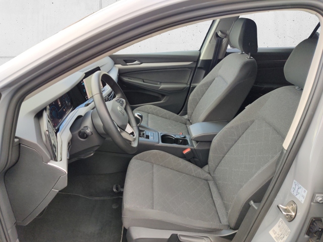 Golf VIII 1.5 TSI Life OPF  LED ACC NAVI Sitzhei