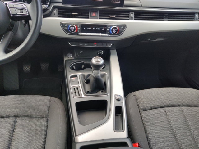 A4 Avant 30 TDI basis KLIMA LED NAVI ALU