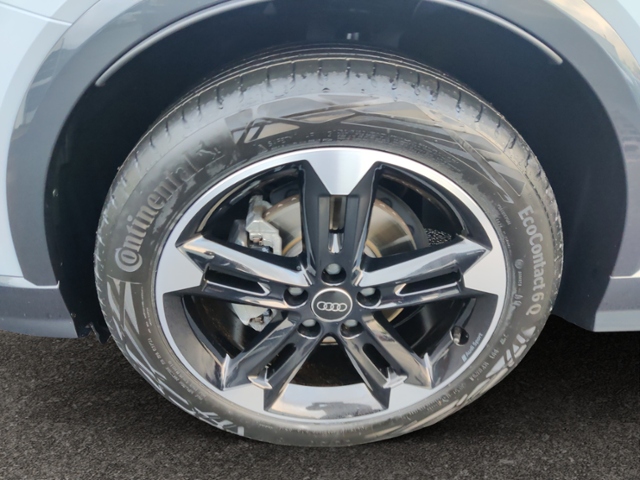Q2 S line S 35 TFSI 110(150) kW(PS) S tronic KLI