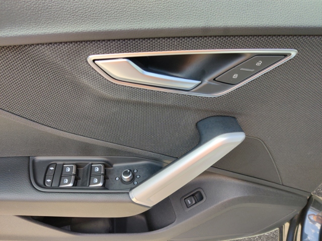 Q2 Advanced 35 TFSI 110(150) kW(PS) S tronic KLI