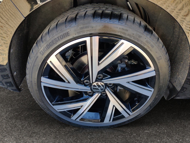 Golf VIII 2.0 TDI Move  Lane Assis Light Assist 