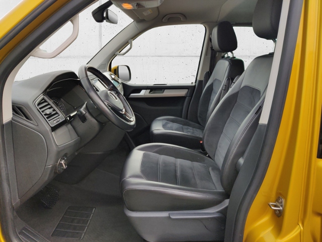 T6 2.0 TDI Multivan Generation Six  Rear View Si