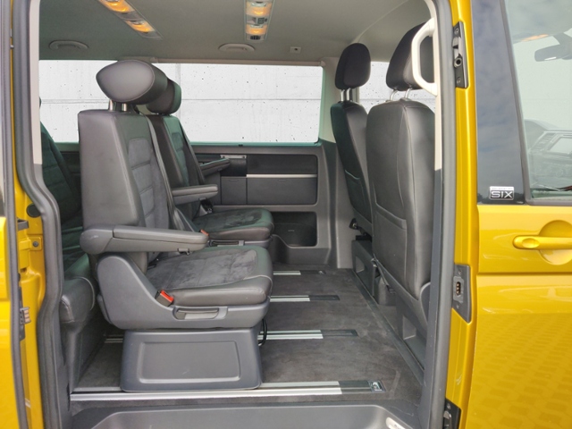 T6 2.0 TDI Multivan Generation Six  Rear View Si