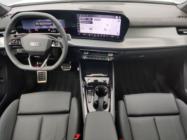 Q3 SUV TFSI 110 kW S tronic KLIMA LED NAVI LEDER