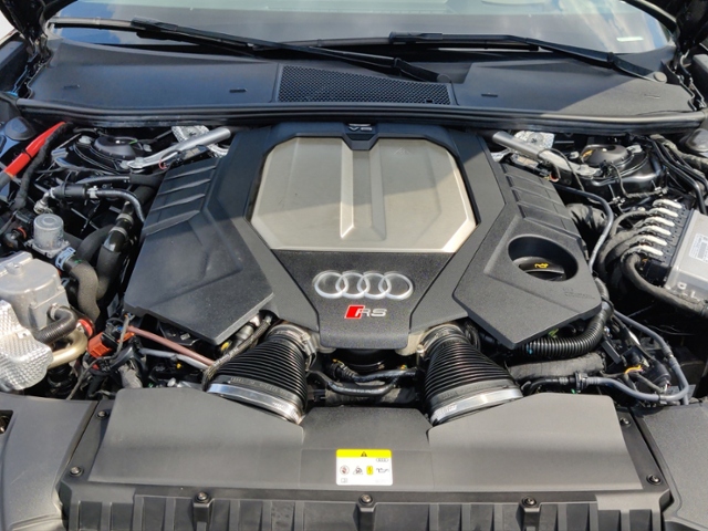 RS 6 Avant 4.0 TFSI quattro  KERAMIK PANO AHK