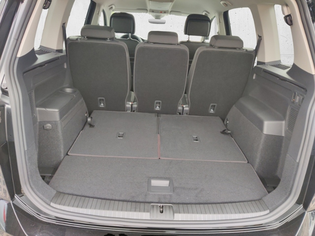 Touran 1.5 TSI Comfortline  Rear View Trailer As