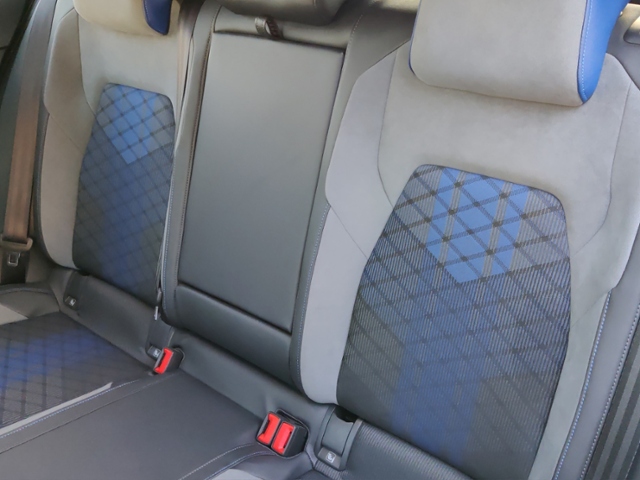 Golf VIII 2.0 TSI R 4Motion LED Rear View ACC Na