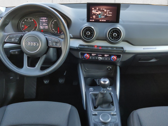 Q2 1.0 30 TFSI sport LED NAVI PDC
