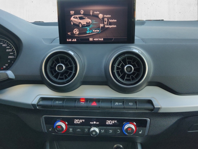 Q2 1.0 30 TFSI sport LED NAVI PDC