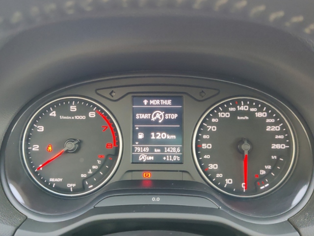 Q2 1.0 30 TFSI sport LED NAVI PDC