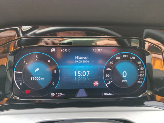 Golf VIII 2.0 TDI Life (EURO 6d) Klima LED Navi 