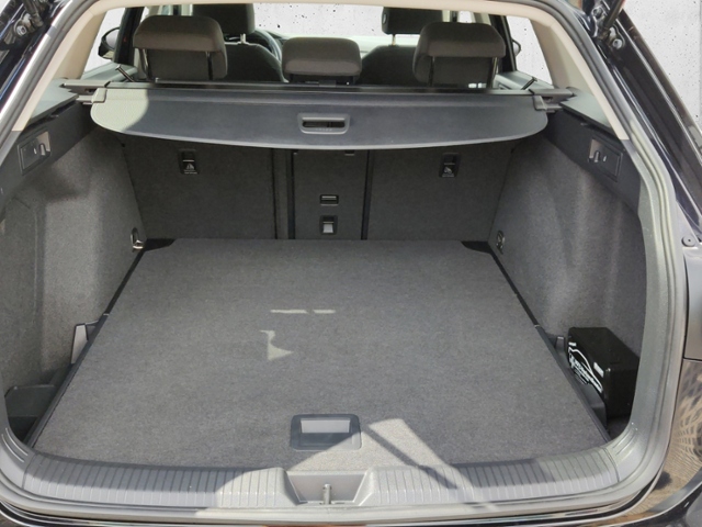 Golf VIII 2.0 TDI Life (EURO 6d) Klima LED Navi 