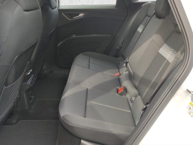 Q4 SUV e-tron performance 210 kW KLIMA LED NAVI 