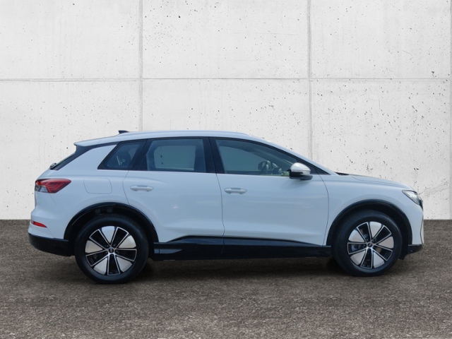 Q4 SUV e-tron performance 210 kW KLIMA LED NAVI 