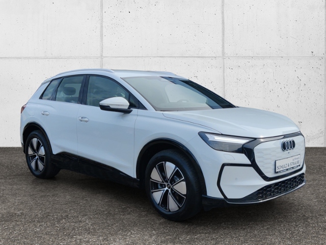 Q4 SUV e-tron performance 210 kW KLIMA LED NAVI 