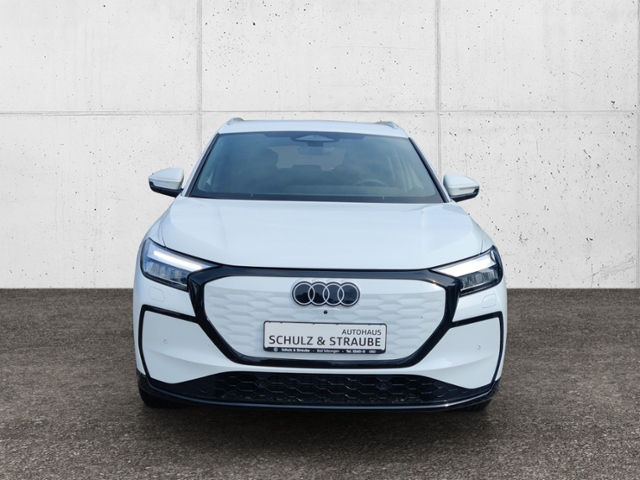 Q4 SUV e-tron performance 210 kW KLIMA LED NAVI 