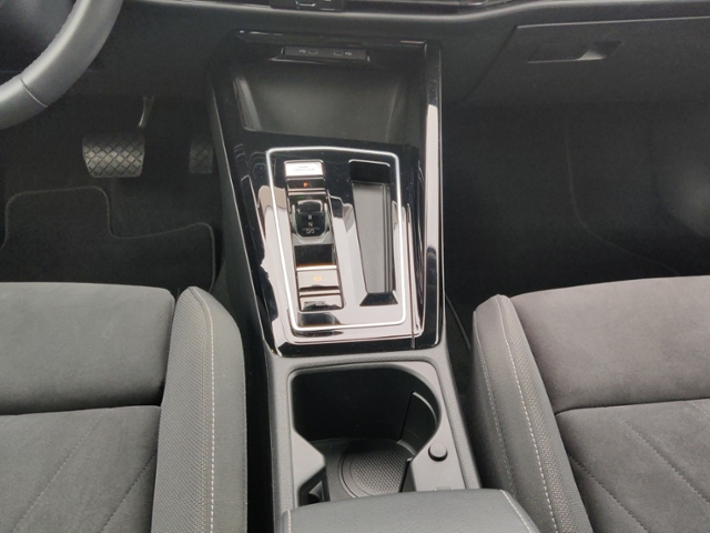 Golf VIII 2.0 TDI Style (EURO 6d) Klima LED Navi